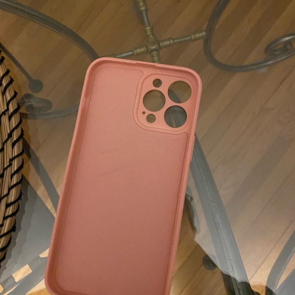 iPhone 13 case - Picture 2 of 2